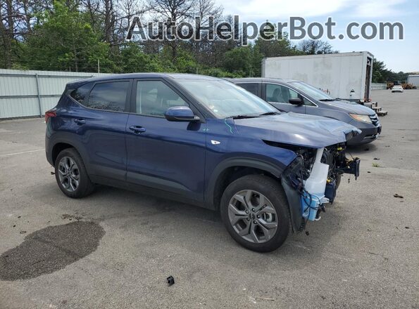 KNDEPCAA2S7738385 2025 KIA SELTOS Blue Przód prawy
