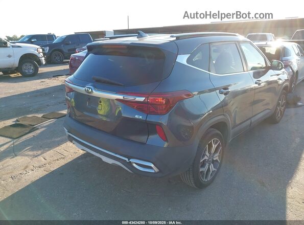 KNDERCAA3M7168488 2021 KIA SELTOS Серый Задняя правая четверть