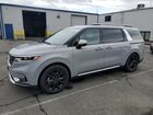2024 Kia Carnival Sx Gray vin: KNDNE5H34R6302369