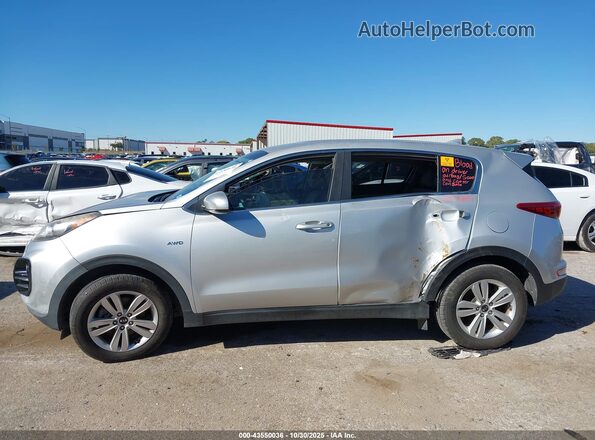 KNDPMCAC2J7371635 2018 KIA SPORTAGE Серебряный Вид задней части салона