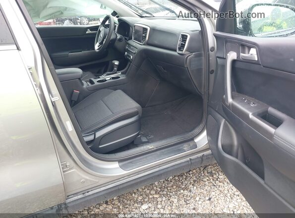 KNDPMCAC4N7007092 2022 KIA SPORTAGE Серый Вид салона спереди