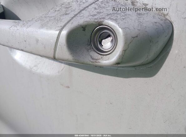 KNDPMCAC8M7917682 2021 KIA SPORTAGE White Widok z przodu