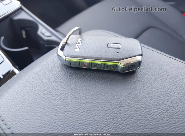 KNDPVCDG3S7243465 2025 KIA SPORTAGE HYBRID Белый Вид панели приборов