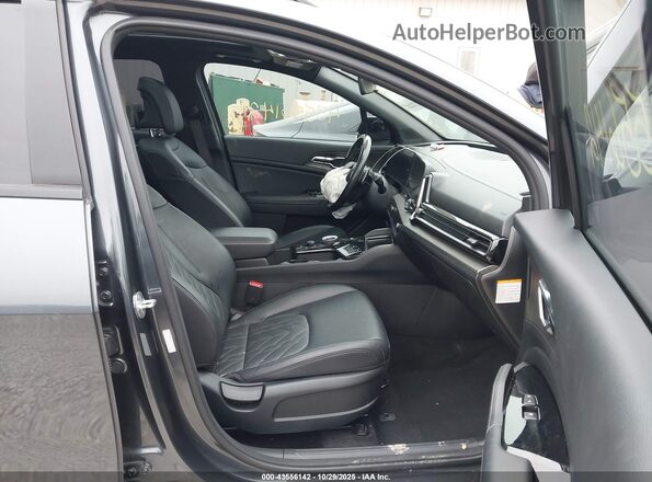 KNDPYDAH3P7026466 2023 KIA SPORTAGE PLUG-IN HYBRID Gray Widok wnętrza z przodu