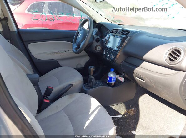 ML32F3FJ2JHF04079 2018 MITSUBISHI MIRAGE G4 Серебряный Вид салона спереди