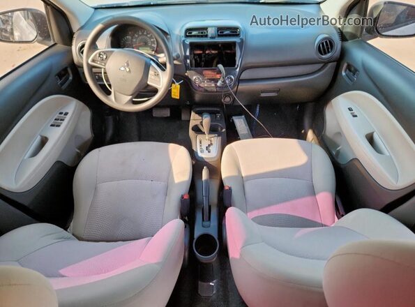 ML32F3FJ4LHF08637 2020 MITSUBISHI MIRAGE Серебряный Вид панели приборов