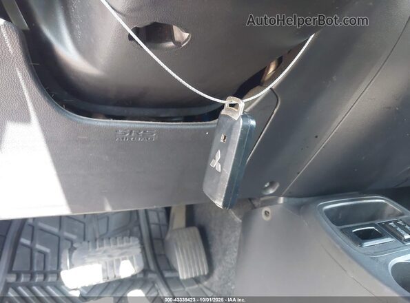 ML32F4FJ8JHF01208 2018 MITSUBISHI MIRAGE G4 Красный Вид панели приборов