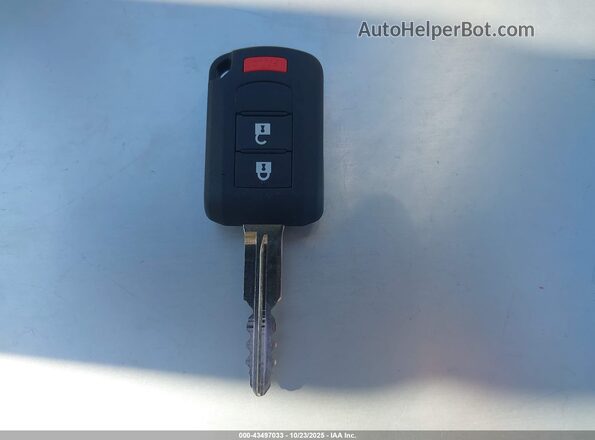 ML32FUFJ5PHF01417 2023 MITSUBISHI MIRAGE G4 Серебряный Вид панели приборов