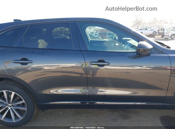 SADCT2EX4TA755404 2026 JAGUAR F-PACE Black Vista interior trasera