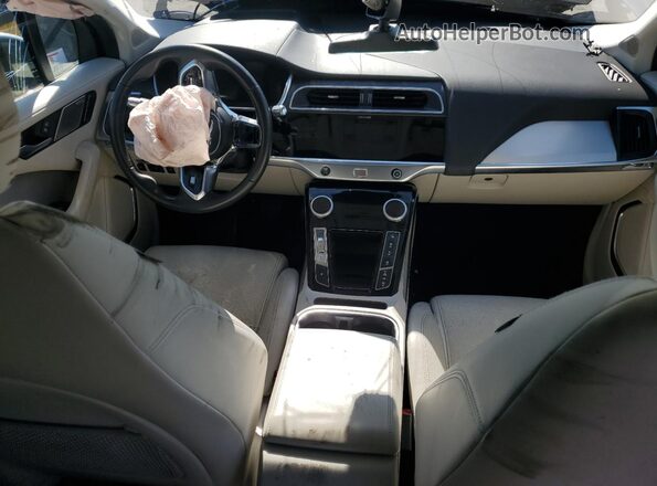 SADHD2S15K1F65700 2019 JAGUAR I-PACE Серый Вид панели приборов