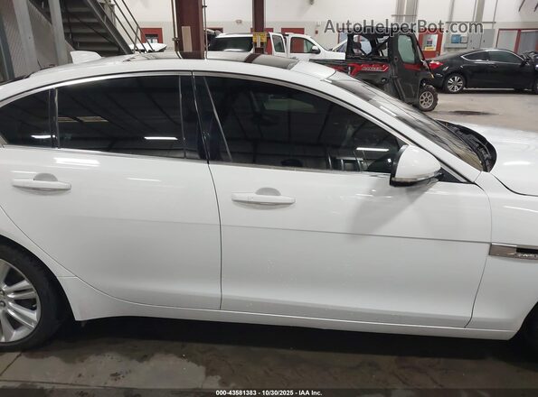 SAJAD4FX6KCP45164 2019 JAGUAR XF Белый Вид щитка приборов