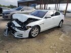 2019 Jaguar Xe Premium White vin: SAJAD4FX9KCP51203