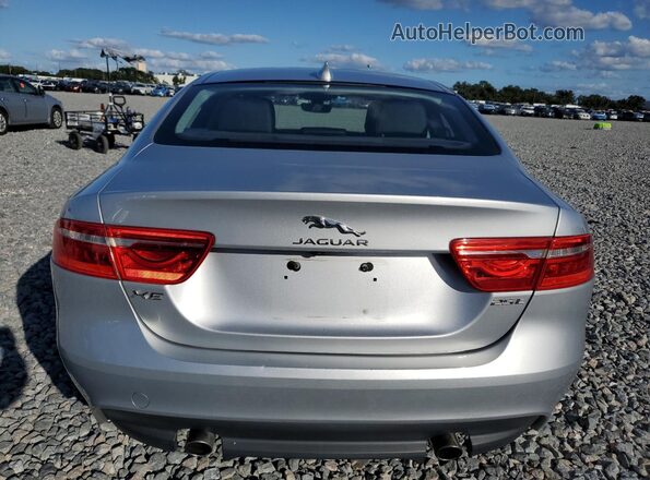 SAJAR4FX7KCP48298 2019 JAGUAR XF Серебряный Вид салона спереди