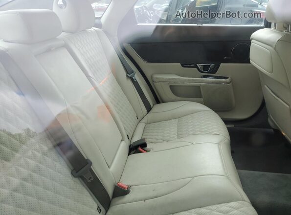 SAJWA2GE3GMW01850 2016 JAGUAR XJL Black Widok tylnych siedzeń