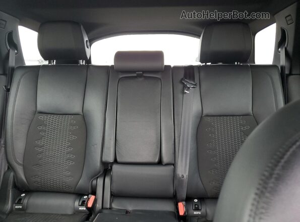 SALCP2FX8KH808845 2019 LAND ROVER DISCOVERY White Widok tylnych siedzeń