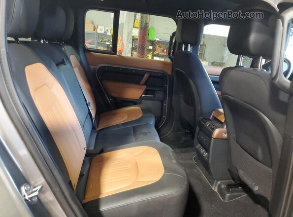 SALEX7EU6R2257745 2024 LAND ROVER DEFENDER Серый Вид задней части салона