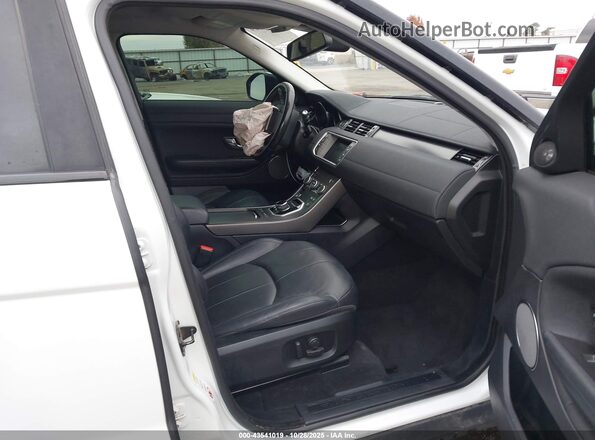SALVP2RX9JH296421 2018 LAND ROVER RANGE ROVER EVOQUE Белый Вид салона спереди