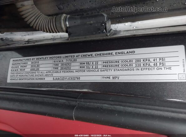 SJAAC2ZV1JC022760 2018 BENTLEY BENTAYGA Gray Widok komory silnika
