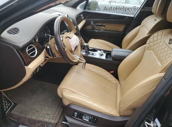 SJAAC2ZV6HC014356 2017 BENTLEY BENTAYGA Серый Вид салона спереди