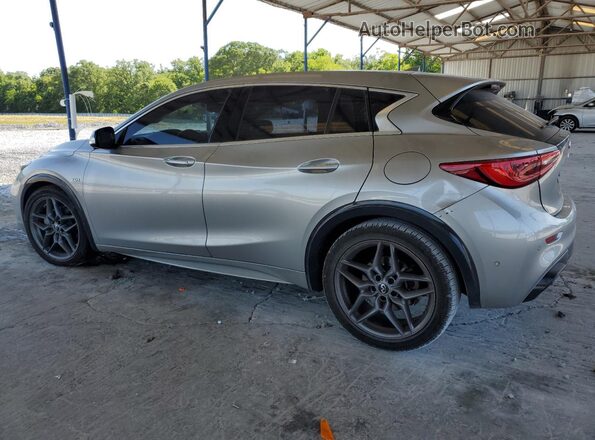 SJKCH5CP5HA032537 2017 INFINITI QX30 Серебряный Задняя левая четверть