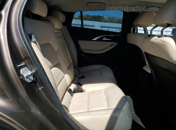 SJKCH5CP9JA045314 2018 INFINITI QX30 Коричневый Вид задних сидений
