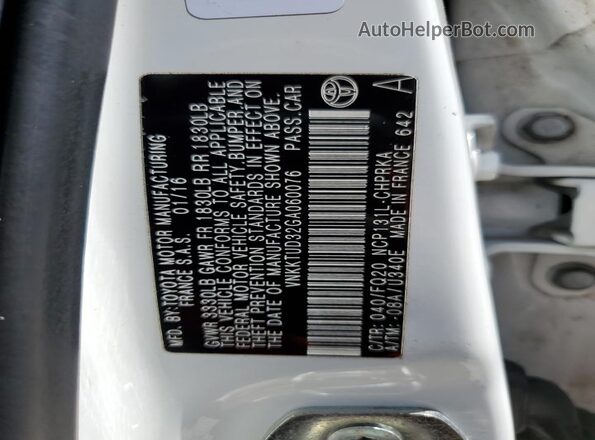 VNKKTUD32GA060076 2016 TOYOTA YARIS Белый Вид подкапотного пространства