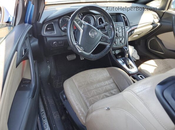 W04WJ3N58HG028347 2017 BUICK CASCADA Синий Вид панели приборов