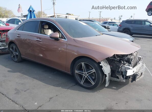 W1K3G4EB6MJ309293 2021 MERCEDES-BENZ A 220 Коричневый Передняя правая четверть