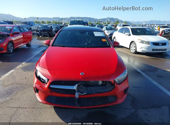 W1K3G4FB5LW043717 2020 MERCEDES-BENZ A 220 Красный Вид спереди