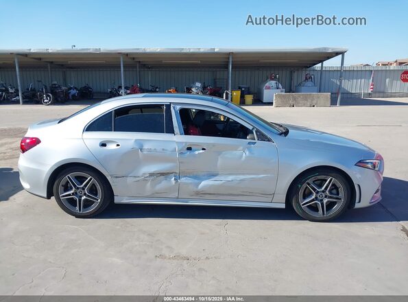 W1K3G4FBXMJ290150 2021 MERCEDES-BENZ A 220 Серебряный Панорамный вид салона 360°