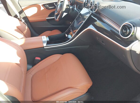 W1KAF4HB2PR075939 2023 MERCEDES-BENZ C-CLASS White Widok wnętrza z przodu