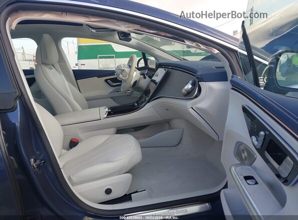 W1KEG2BB4RF051710 2024 MERCEDES-BENZ EQE 350+ Blue Vista interior delantera