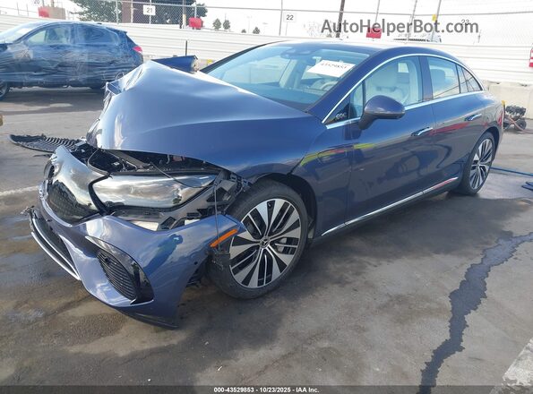 W1KEG2BB4RF051710 2024 MERCEDES-BENZ EQE 350+ Blue Vista tres cuartos delantera izquierda