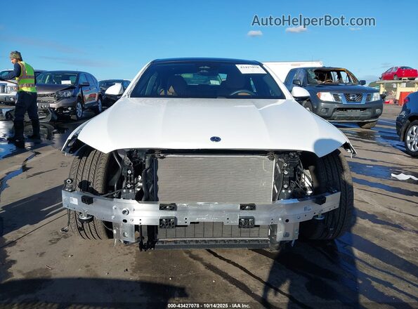 W1KLF4GB4SA146477 2025 MERCEDES-BENZ E-CLASS Белый Вид задней части салона