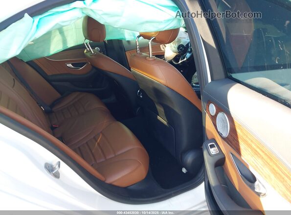 W1KWF6EB7MR614296 2021 MERCEDES-BENZ AMG C 43 White Widok naklejki z numerem VIN