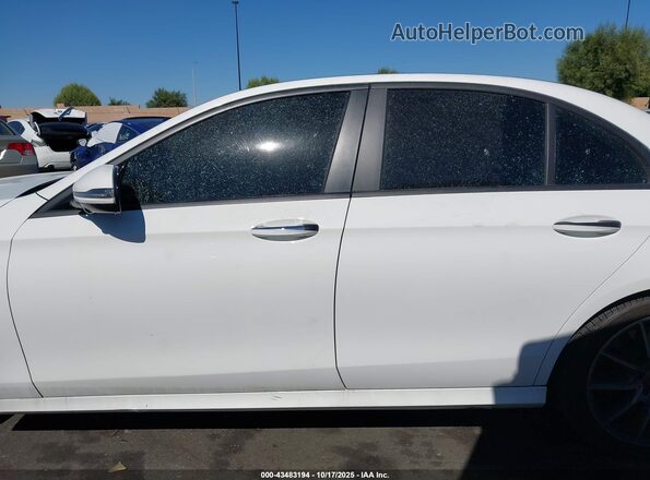 W1KZF5KB1NB017148 2022 MERCEDES-BENZ E-CLASS Белый Панорамный вид салона 360°