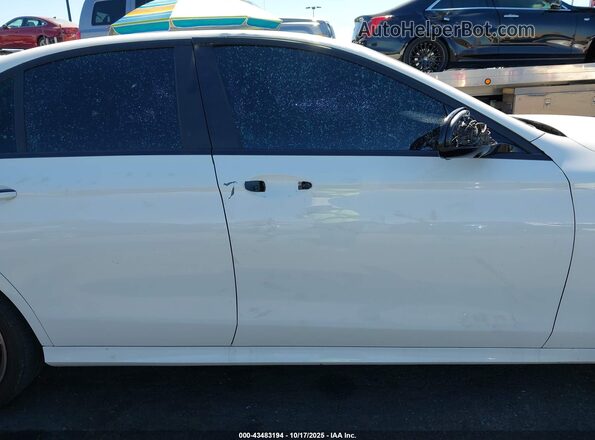 W1KZF5KB1NB017148 2022 MERCEDES-BENZ E-CLASS Белый Вид задней части салона