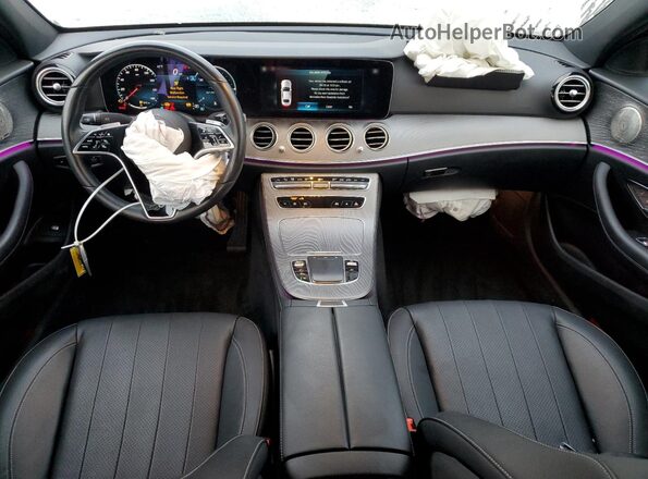 W1KZF8DB0NB076920 2022 MERCEDES-BENZ E Белый Вид панели приборов