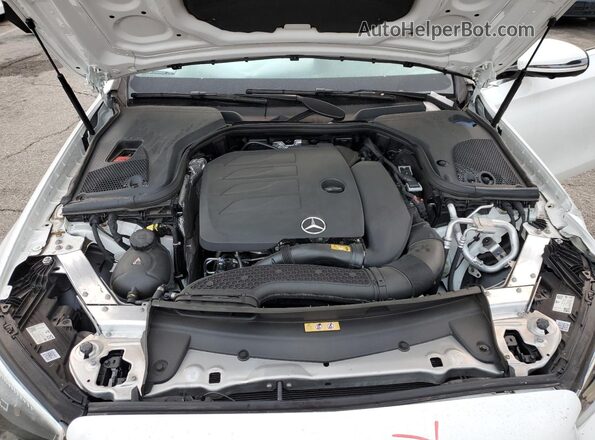 W1KZF8DB0NB076920 2022 MERCEDES-BENZ E Белый Вид задней части салона