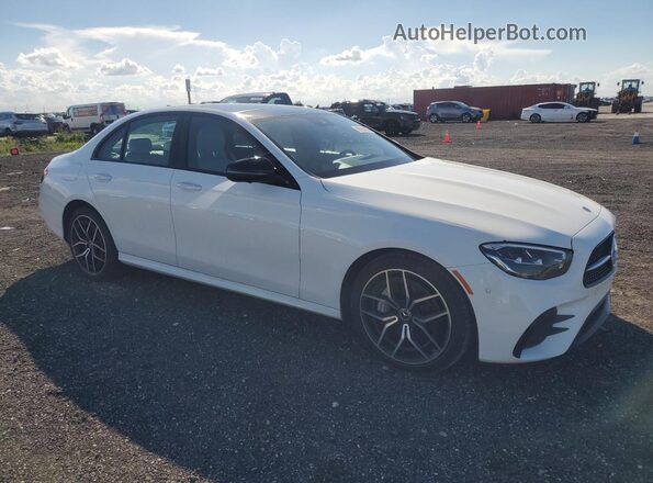 W1KZF8DB4MA972321 2021 MERCEDES-BENZ E Белый Передняя правая четверть