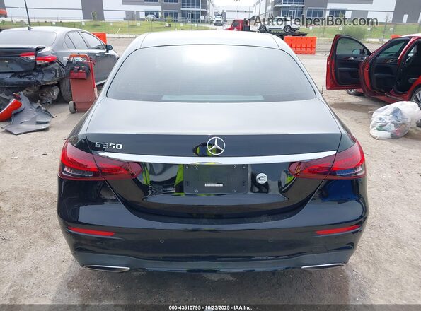 W1KZF8DB7NB034437 2022 MERCEDES-BENZ E-CLASS Черный 
