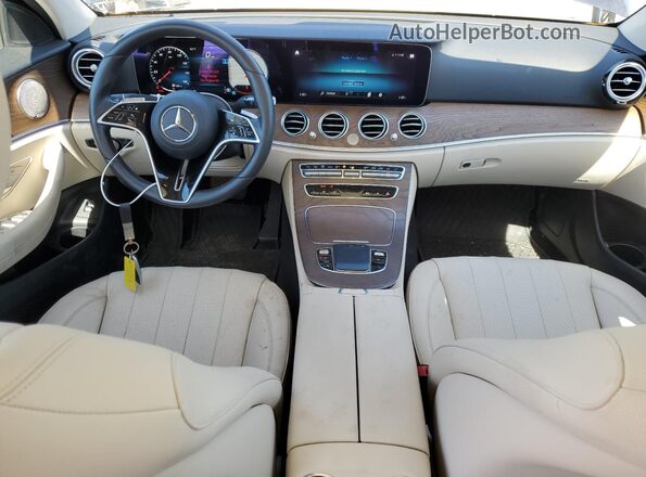 W1KZF8EBXMA960091 2021 MERCEDES-BENZ E Синий Вид панели приборов