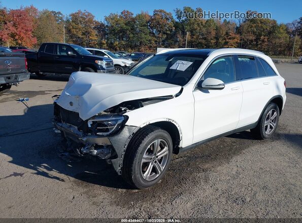 W1N0G8EB0LF756930 2020 MERCEDES-BENZ GLC 300 Белый Передняя левая четверть