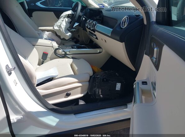 W1N4M4GB8SW402474 2025 MERCEDES-BENZ GLB-CLASS Белый Вид салона спереди