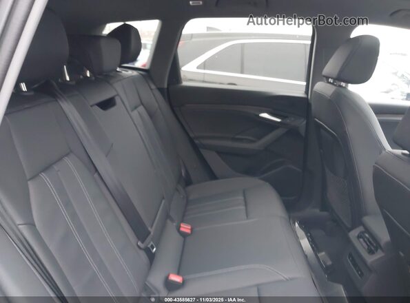 WA114BGF1SA063243 2025 AUDI Q6 E-TRON Черный Вид наклейки с VIN-кодом