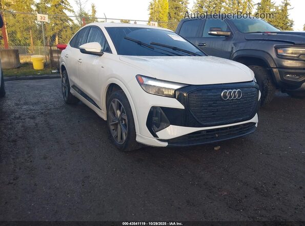 WA122BFZ6RP026444 2024 AUDI Q4 Белый Передняя правая четверть