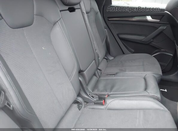 WA124AFY7N2116463 2022 AUDI SQ5 Black VIN sticker view