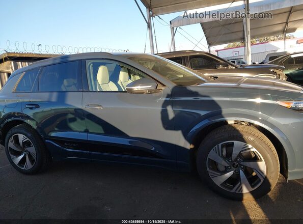 WA124BGF7SA022555 2025 AUDI Q6 E-TRON Blue Панорамний вид салону 360°