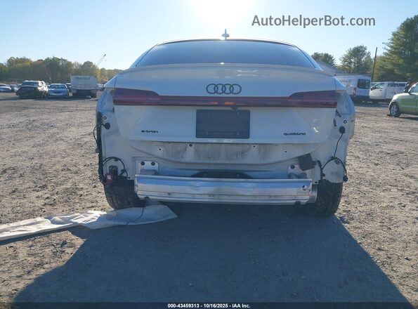 WA13AAGE5NB037150 2022 AUDI E-TRON Белый 