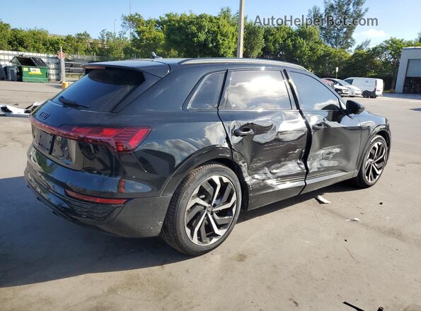 WA15AAGEXRB061149 2024 AUDI Q8 Черный Задняя правая четверть